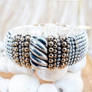 Elegant Mixed-Metal Textured Stretch – Bold Silver & Gold-Tone Statement